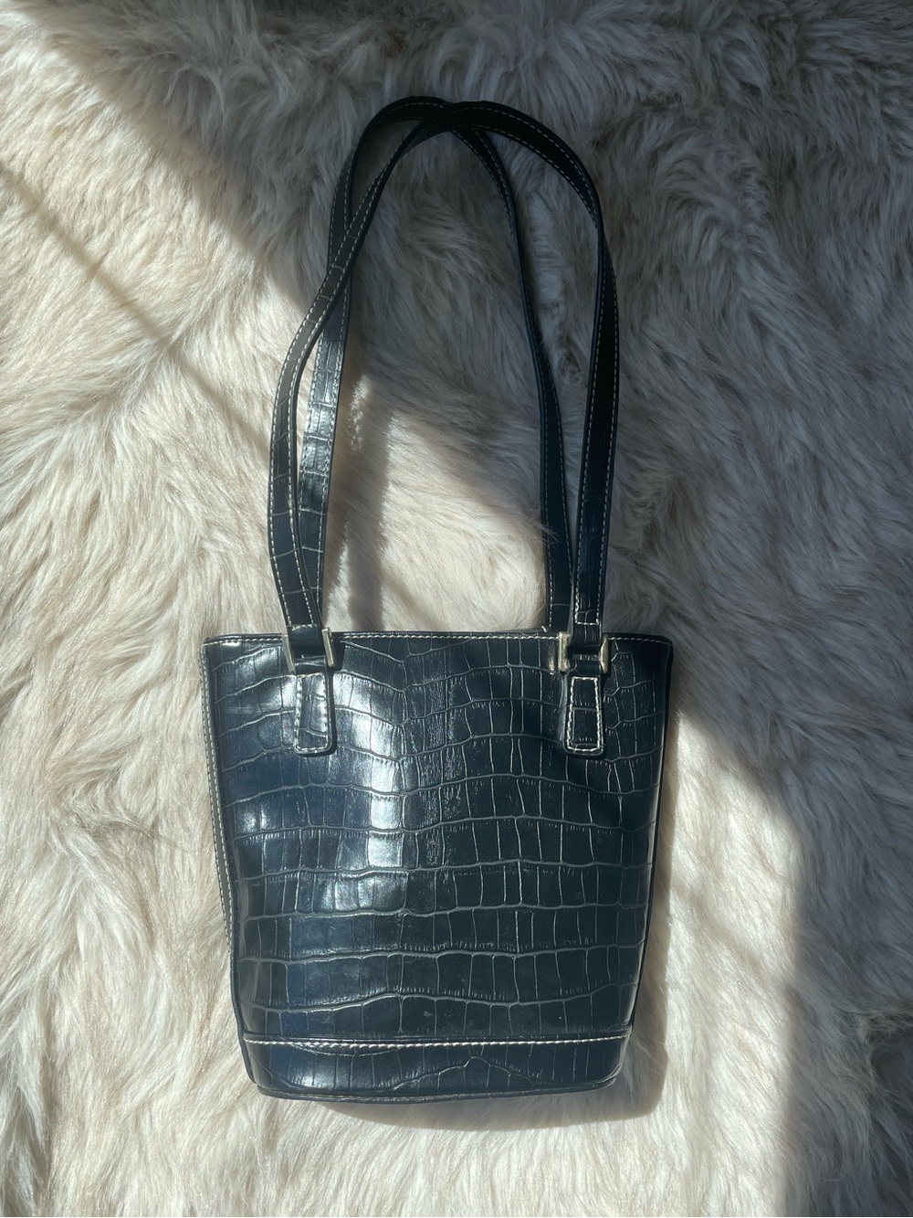 Liz Claiborne Vintage Black Croc-Embossed Shoulder Bag